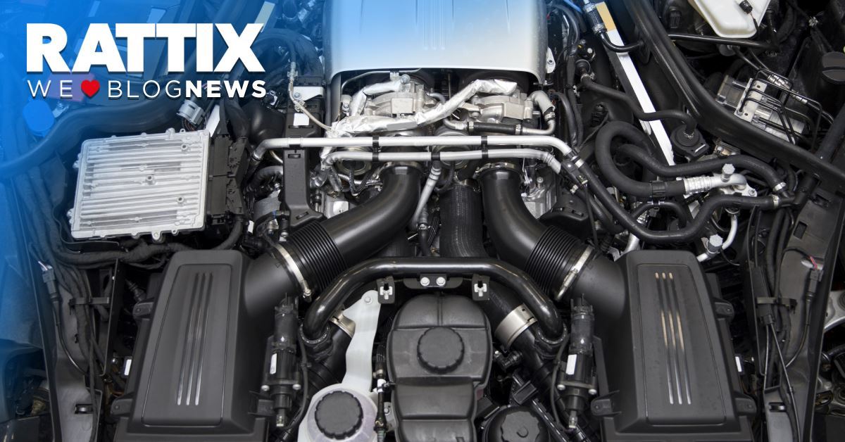 Car Sticker "Displacement Instead Of E-Waste" Fun - Anti-Electric Vehicle V8 Power Decal Car Bumper Sticker - Foto 2