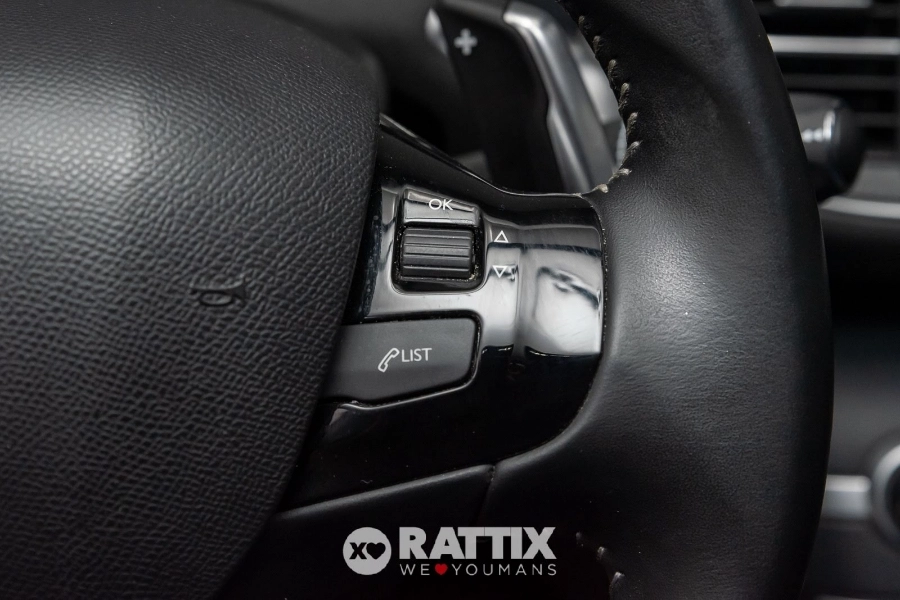 Peugeot 308 SW 1.2 PureTech 130CV Allure EAT8 Bianco  Usato foto 12