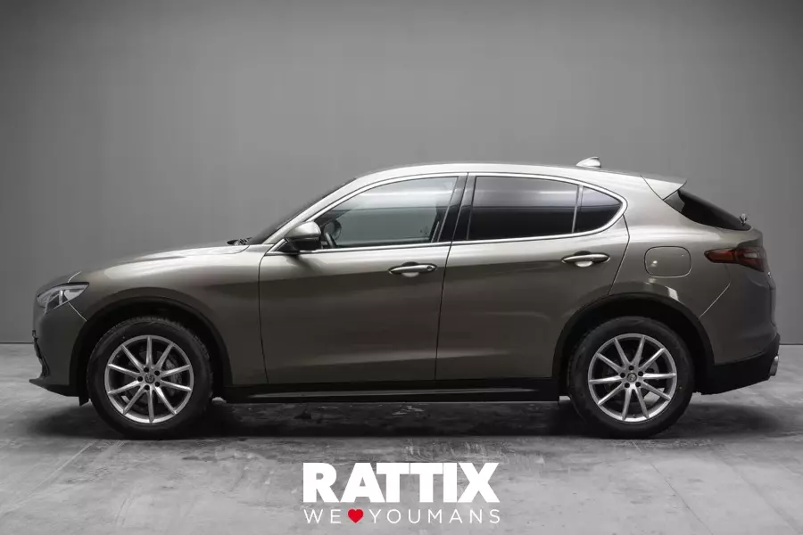  ALFA ROMEO stelvio 2017 Aziendale Titanio Imola foto 2