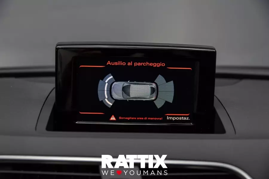  AUDI q3 i 2015 Aziendale Bianco Cortina foto 18