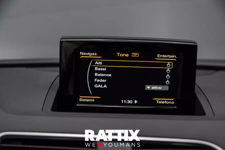  AUDI q3 i 2015 Aziendale Bianco Cortina foto 20