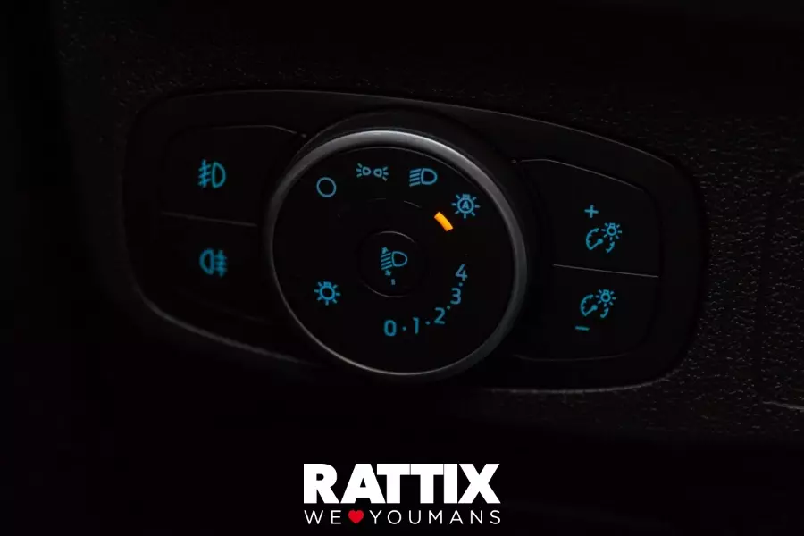  FORD focus v 2018 sw Usato Diamond White foto 23