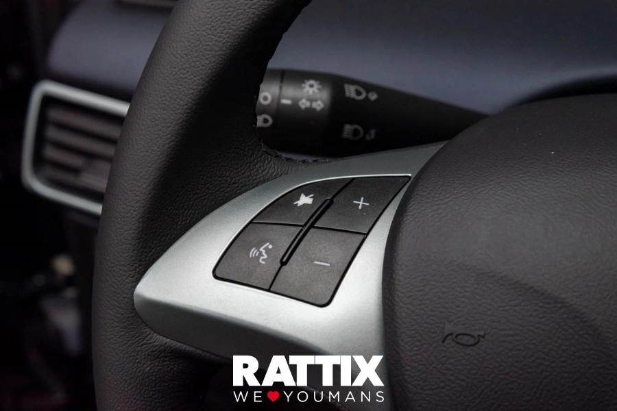 Lancia Ypsilon 1.0 firefly hybrid 70CV PLATINO Nero Vulcano  Nuovo foto 10