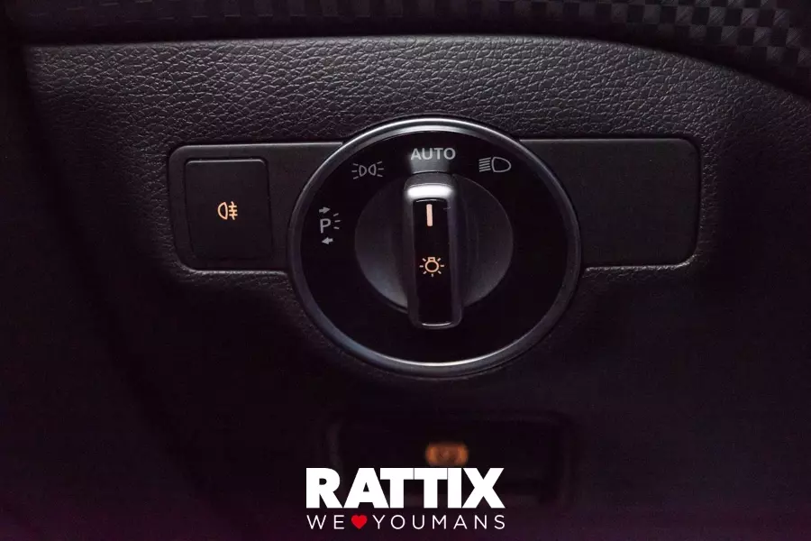  MERCEDES Classe A - W176 Usato ritirato Grigio foto 24