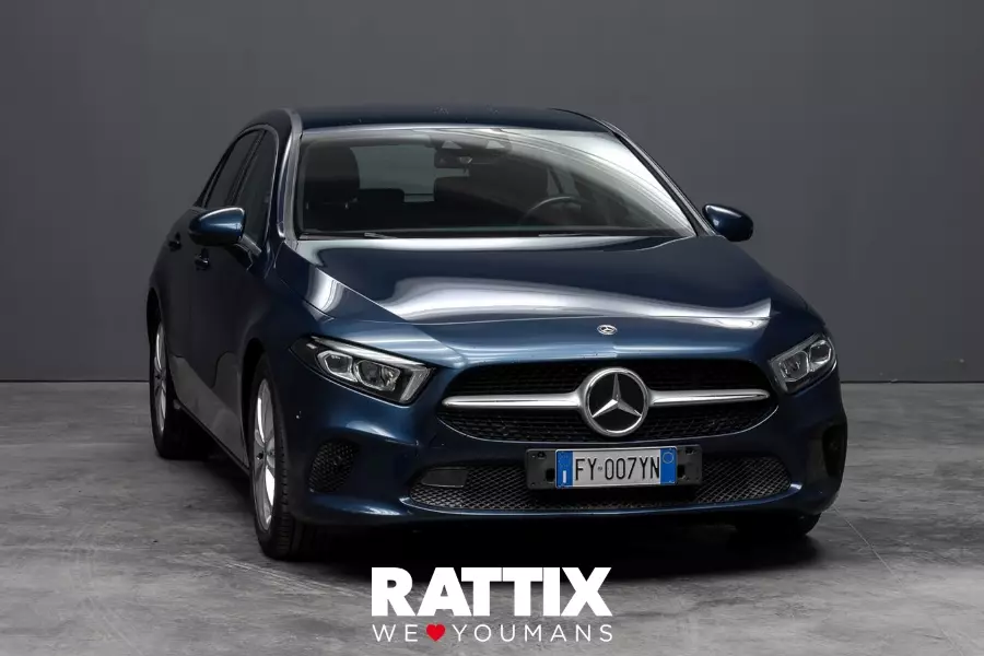  MERCEDES Classe A - W177 Usato Blu foto 1