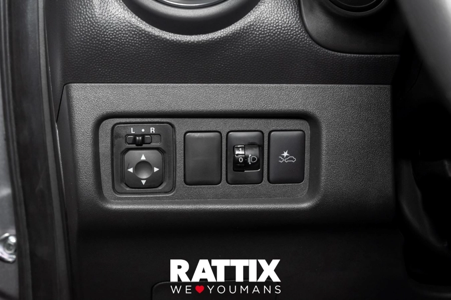 Mitsubishi Space Star 1.2 71CV Invite Radio  Titanium Grey  Nuovo foto 18