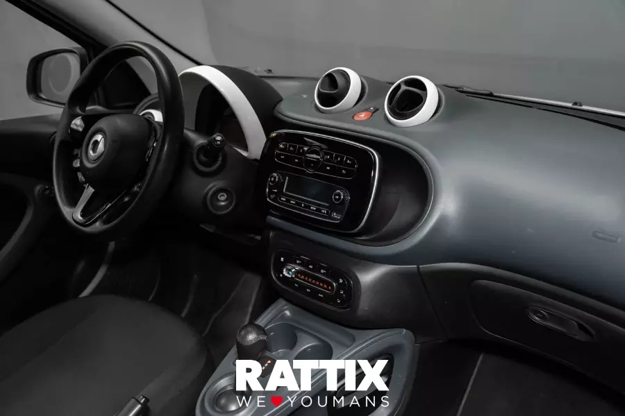  SMART Forfour II 2015 Usato Bianco foto 15