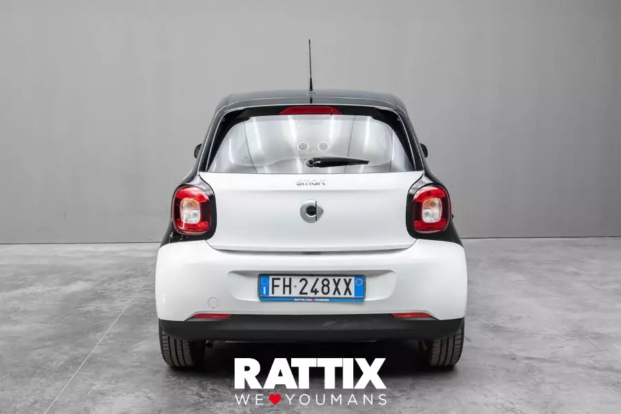  SMART Forfour II 2015 Usato Bianco foto 5