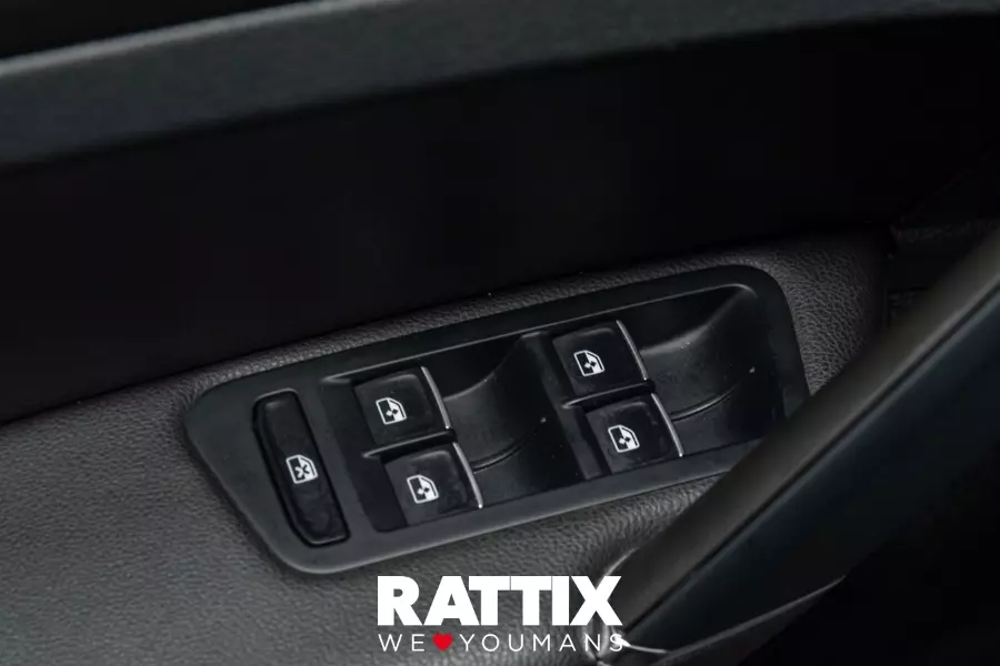  VOLKSWAGEN golf vii 2017 5p Usato Bianco Madreperla foto 30