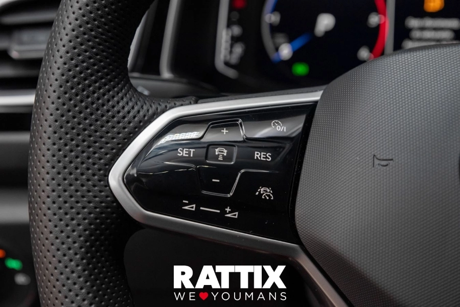 Volkswagen T-Roc 1.0 Tsi 110CV R-Line Deep Black Perlato  Nuovo foto 13