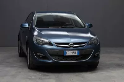 Opel Astra Sedan 1.6 cdti 136CV elective